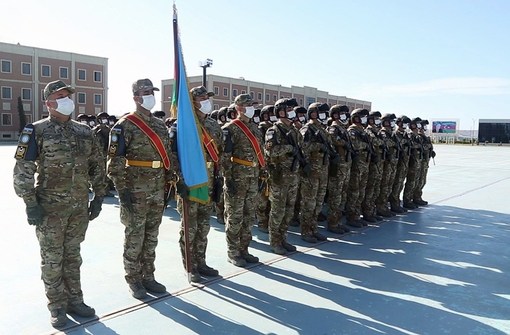 Azərbaycan Ordusunun parad heyəti Moskvaya yola düşdü - VİDEO