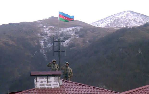 В освобожденном от оккупации городе Кельбаджаре поднят азербайджанский флаг – ВИДЕО