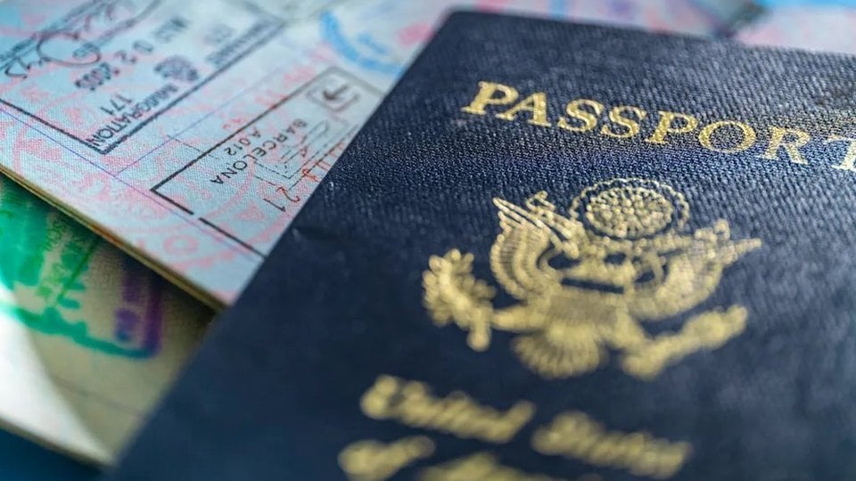 ABŞ pasportlarında yenilik: BU TƏLƏB LƏĞV OLUNUR